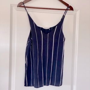 🌸 Sleeveless Cami blouse- Donating Soon!